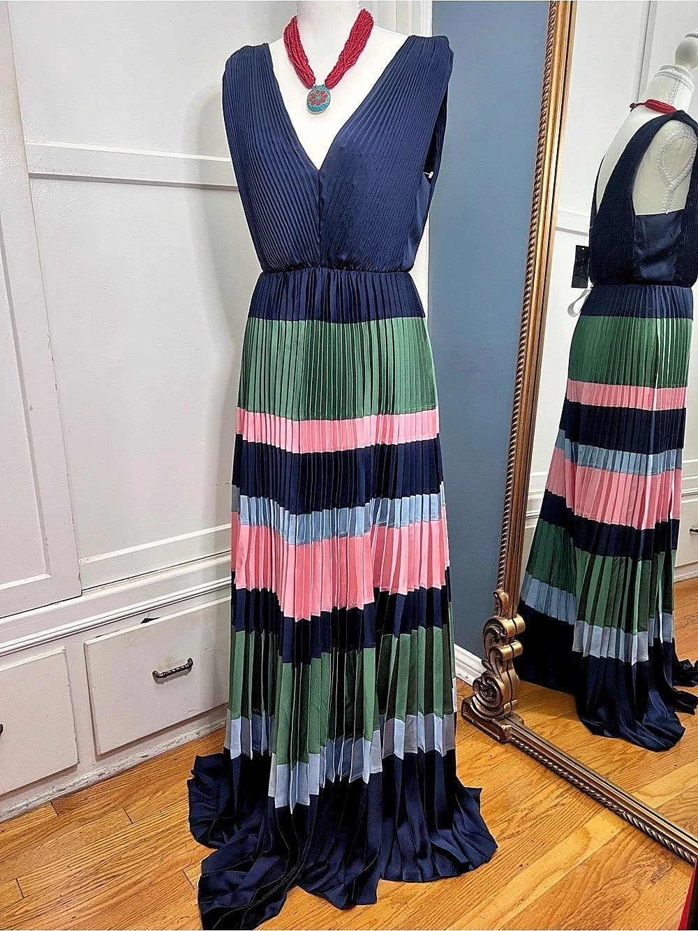 BCBGMAXAZRIA Omari Color Block Pleated Maxi Dress M (6) NWT